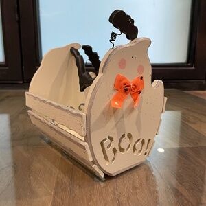 New Wooden Ghost Halloween Basket
